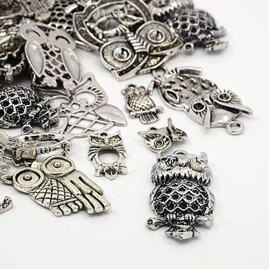 Кулони металеві, сріблясті, сови, різних форм та розмірів
